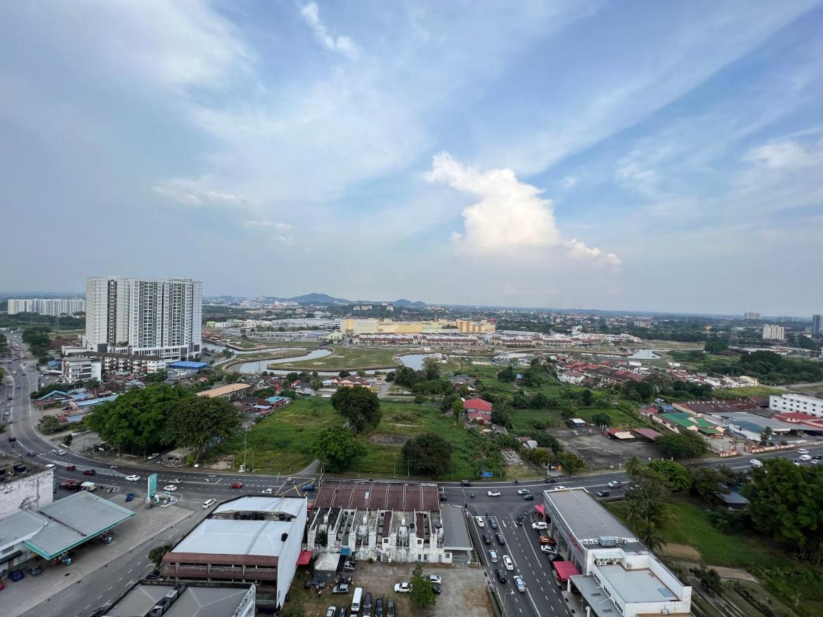 Appartement New!! Loving Night Novo 2Br 4-9Pax I Jonker I Netflix I Family à Malacca Extérieur photo