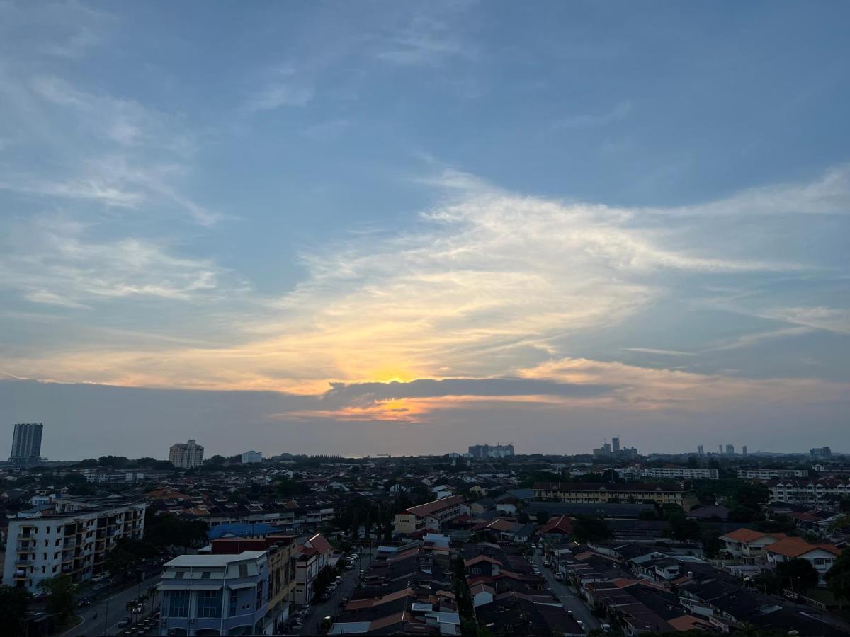 Appartement New!! Loving Night Novo 2Br 4-9Pax I Jonker I Netflix I Family à Malacca Extérieur photo