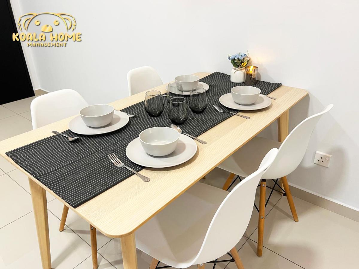 Appartement New!! Loving Night Novo 2Br 4-9Pax I Jonker I Netflix I Family à Malacca Extérieur photo